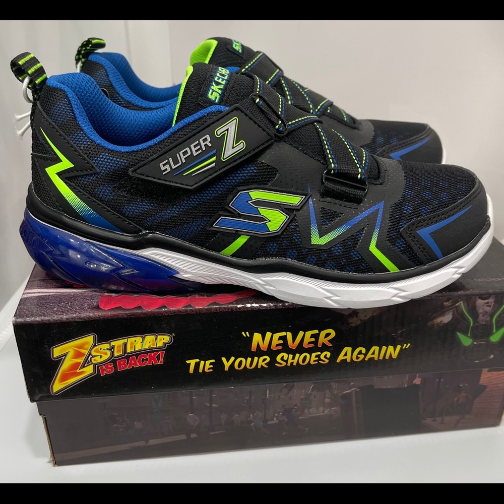 2 pair boys size 4 Skechers shoes